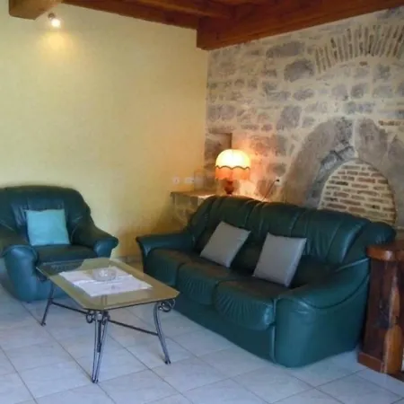 بيت للعطل House Le Cuvier Memerlin
